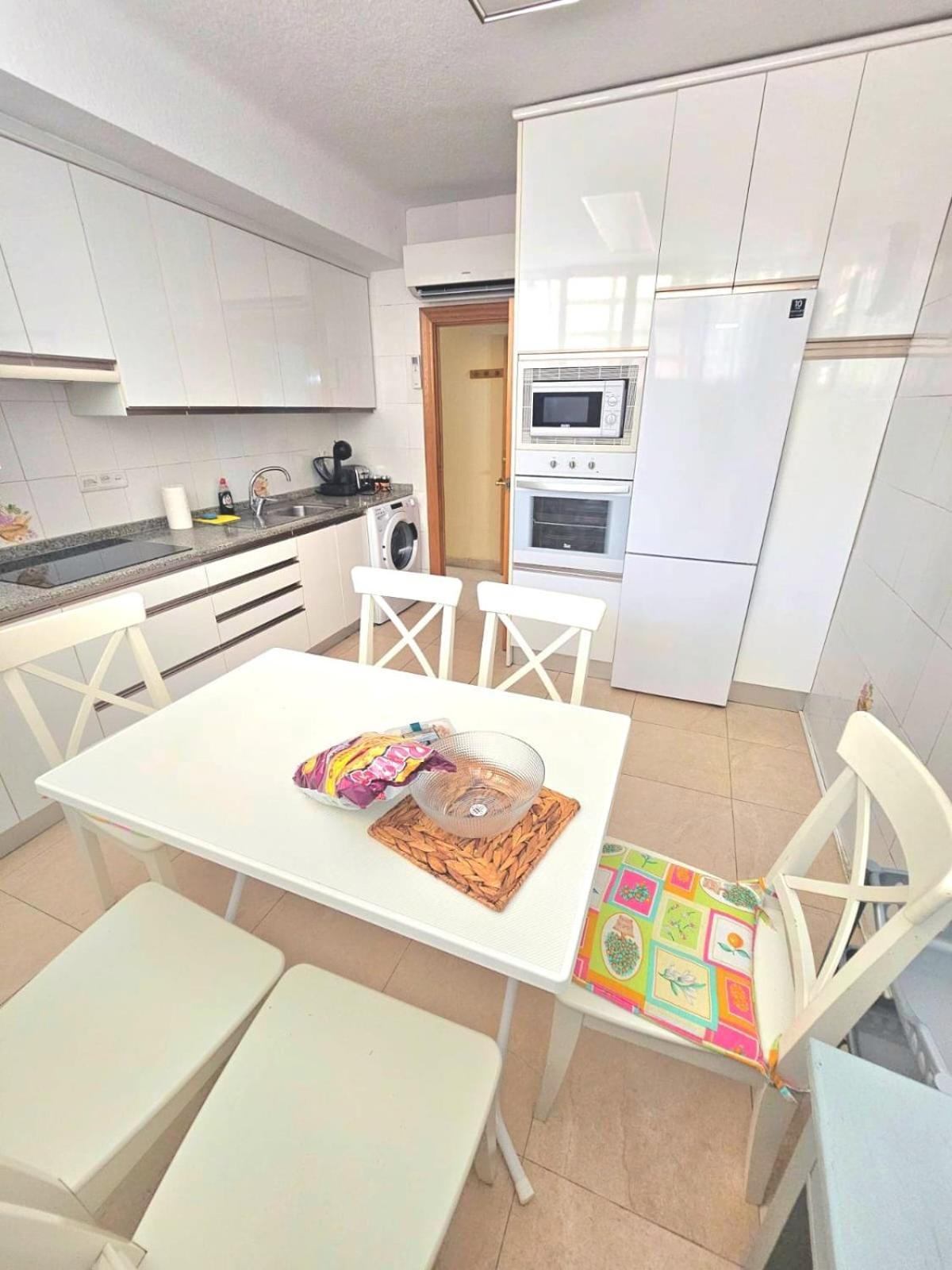 Super Terrace Levante Front Line Apartment Los Ranchos Self Check-In, Free Parking Μπένιντορμ Εξωτερικό φωτογραφία